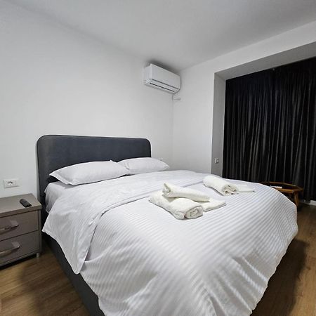 Elois Luxury Apartment Тирана Екстериор снимка