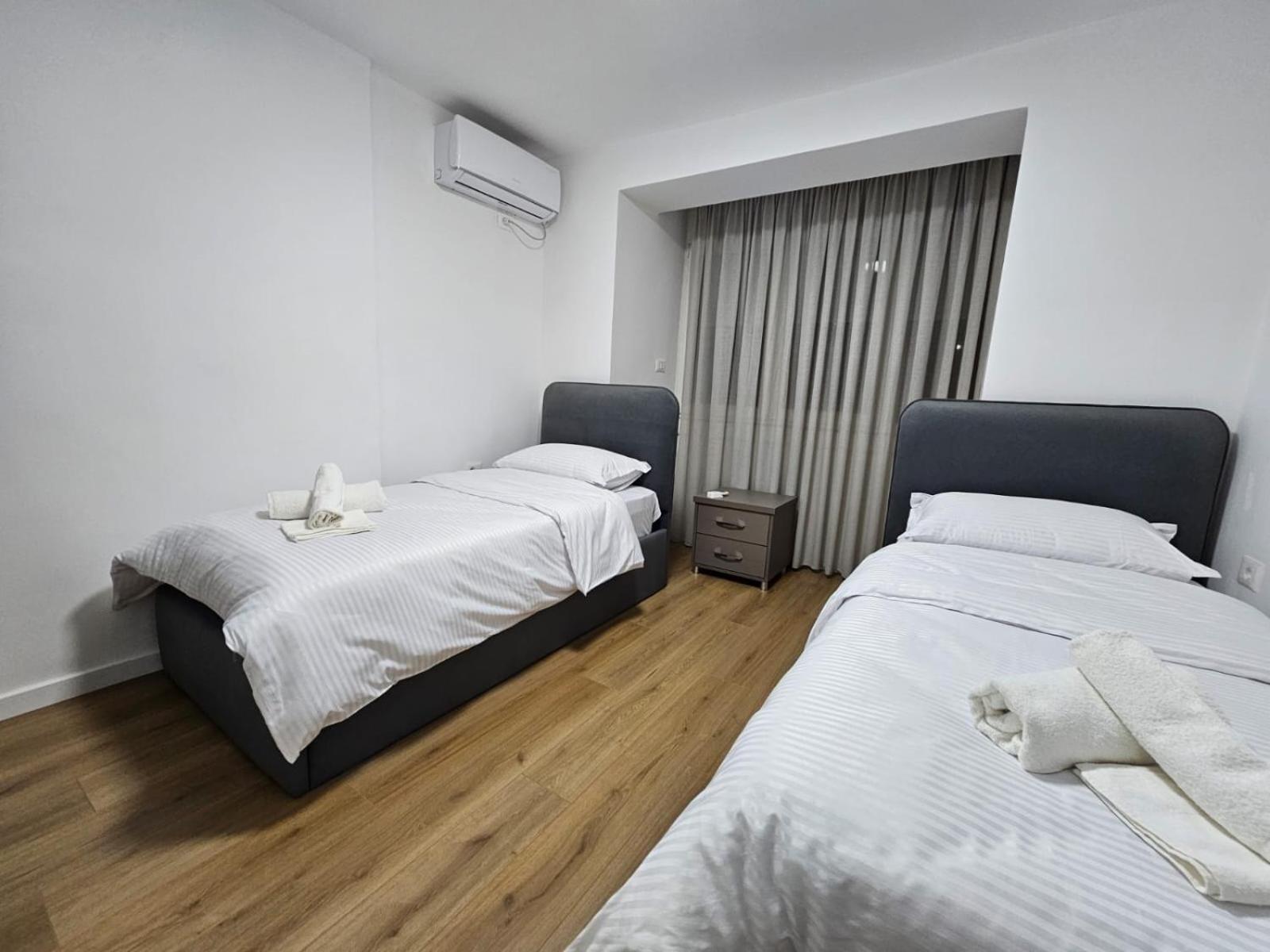 Elois Luxury Apartment Тирана Екстериор снимка