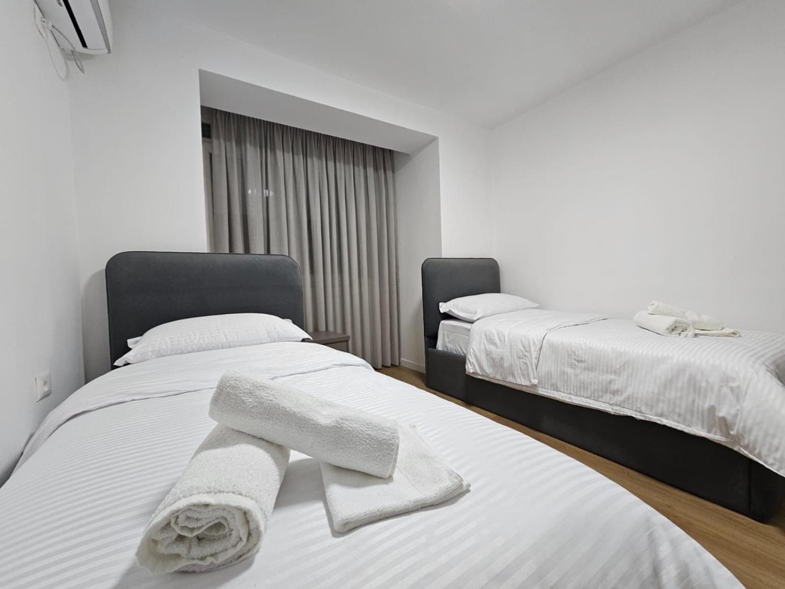 Elois Luxury Apartment Тирана Екстериор снимка
