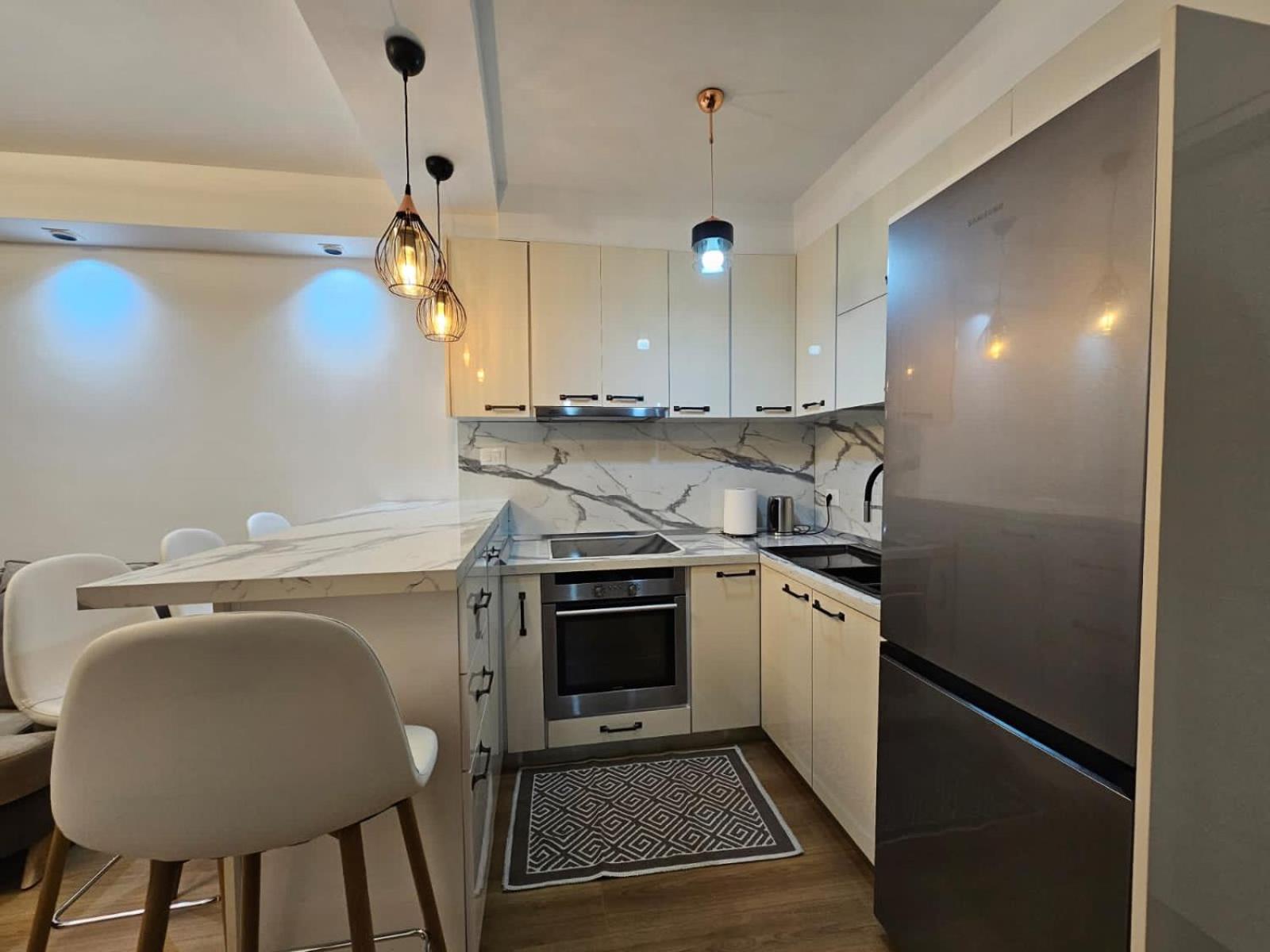 Elois Luxury Apartment Тирана Екстериор снимка