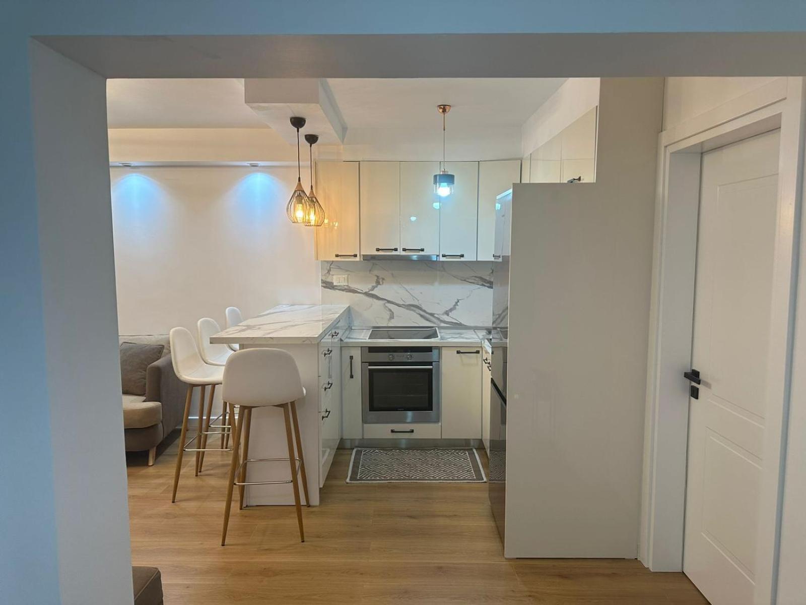 Elois Luxury Apartment Тирана Екстериор снимка